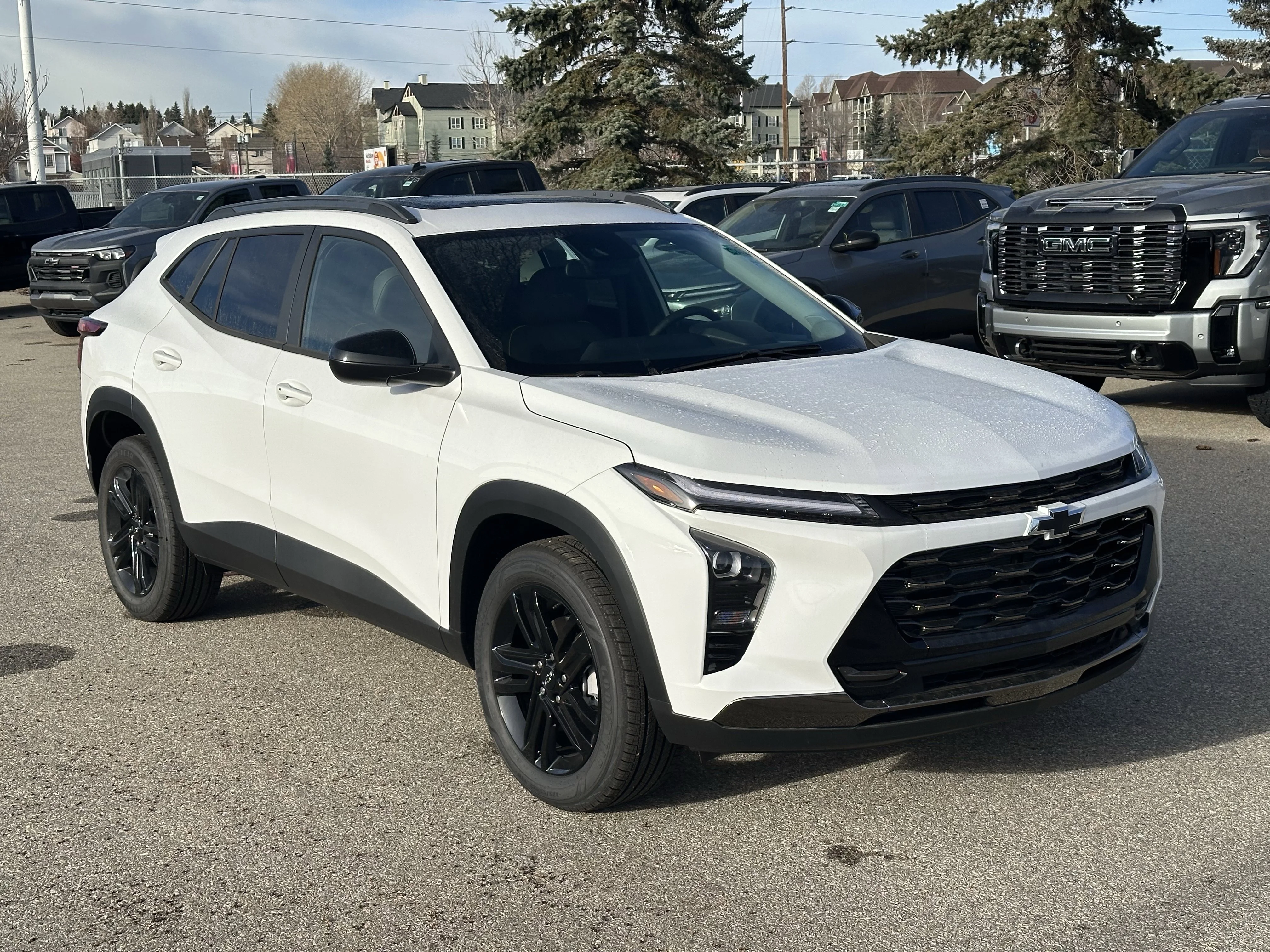 New 2026 Summit White Chevrolet ACTIV image 7
