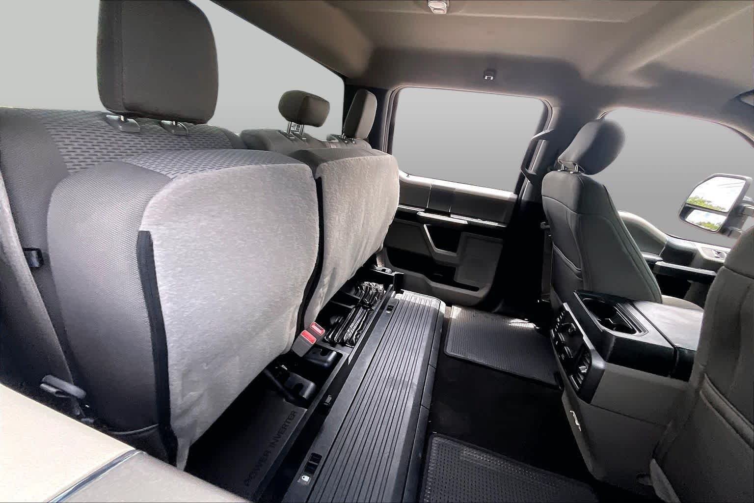 Used 2019 Agate Black Metallic Ford XLT image 19