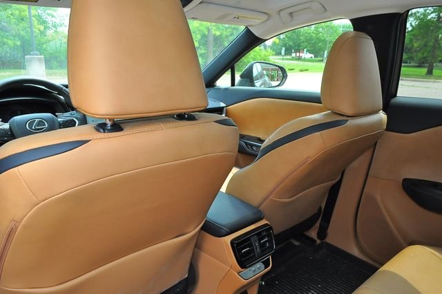 Used 2023 Gray Lexus 450e Premium image 15