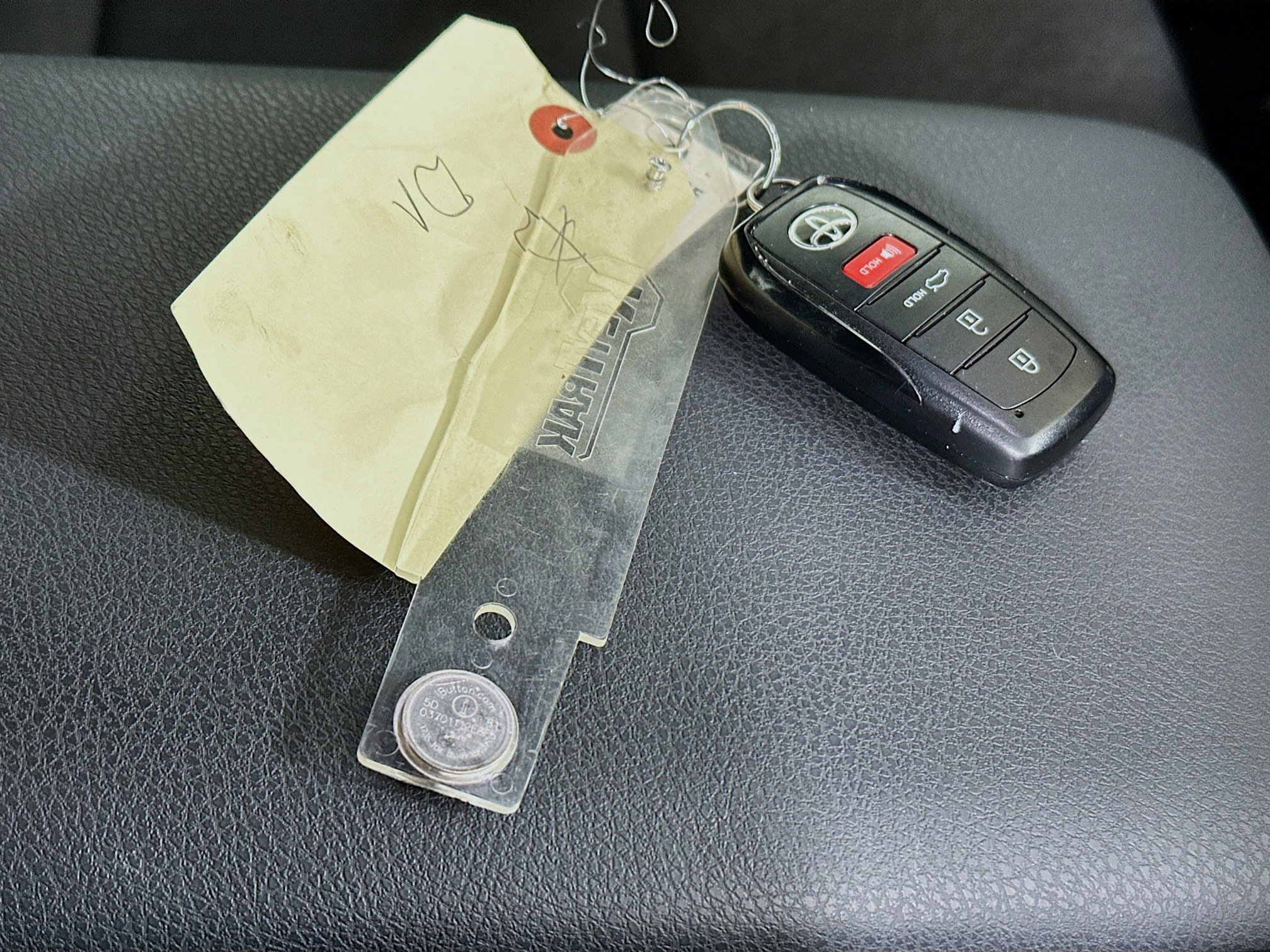 Used 2025 Underground Toyota LE image 33