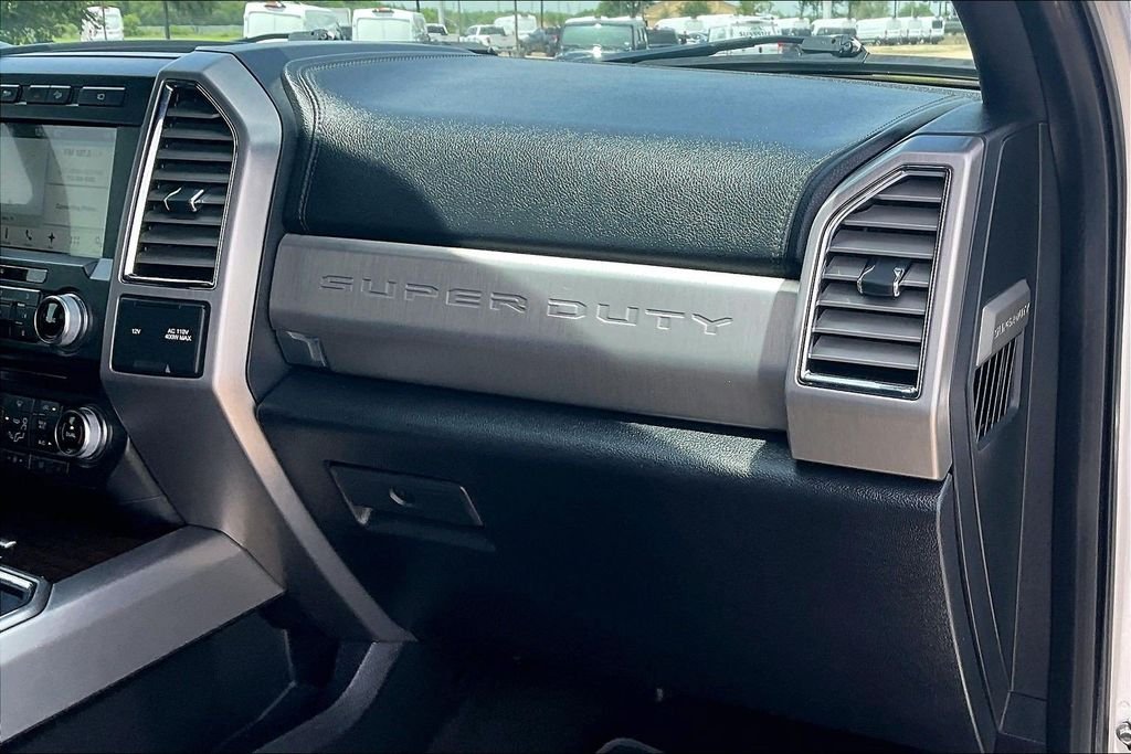 Used 2017 Silver Ford Platinum image 23