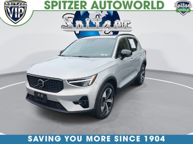 2023 Volvo XC40 Plus - Photo 8