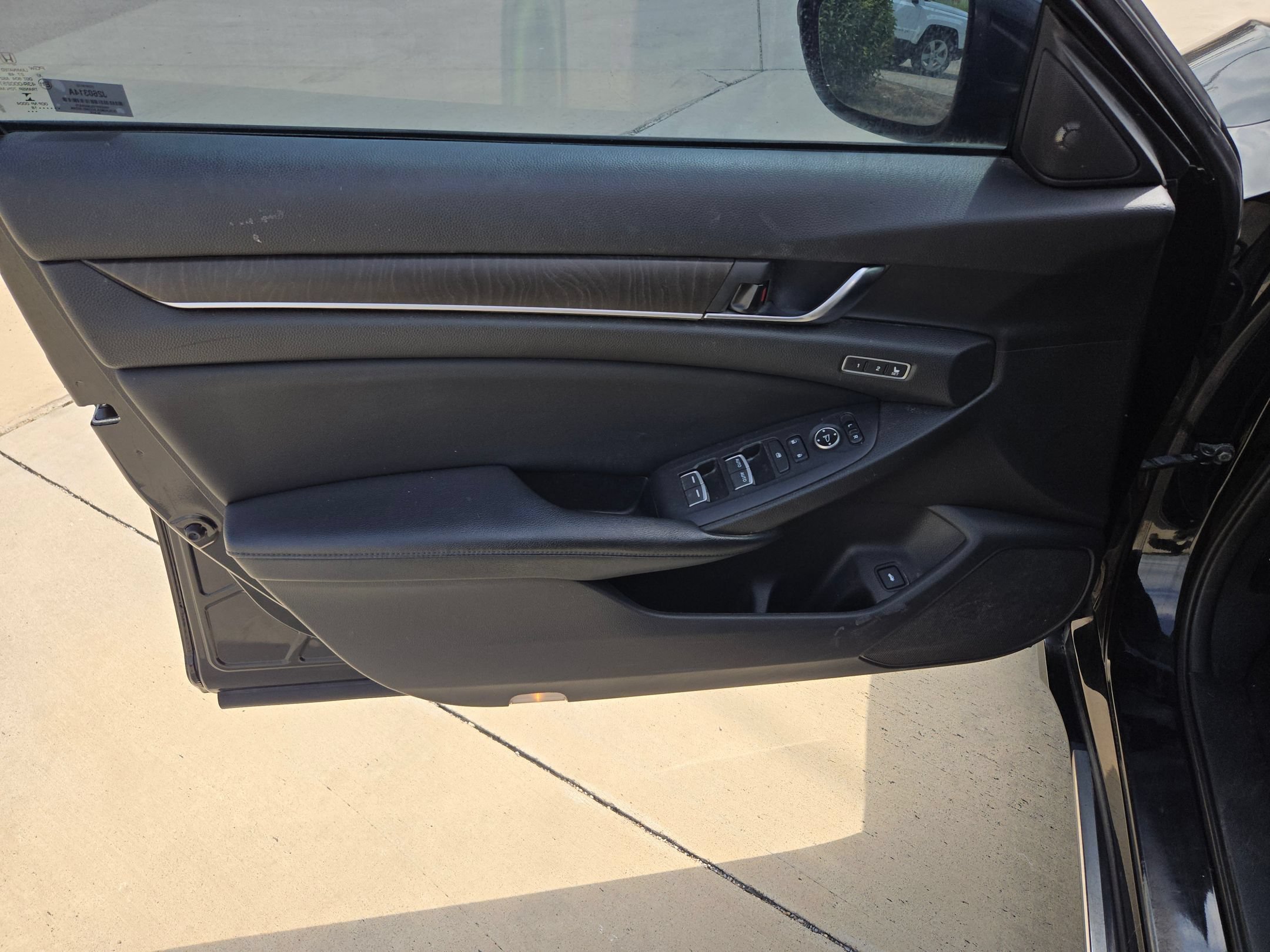 Used 2018 Black Honda EX-L 2.0T image 12