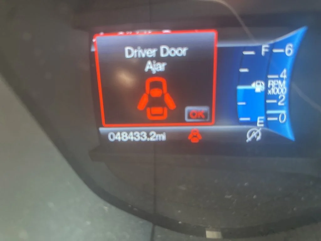 Used 2017 White Ford SE image 9