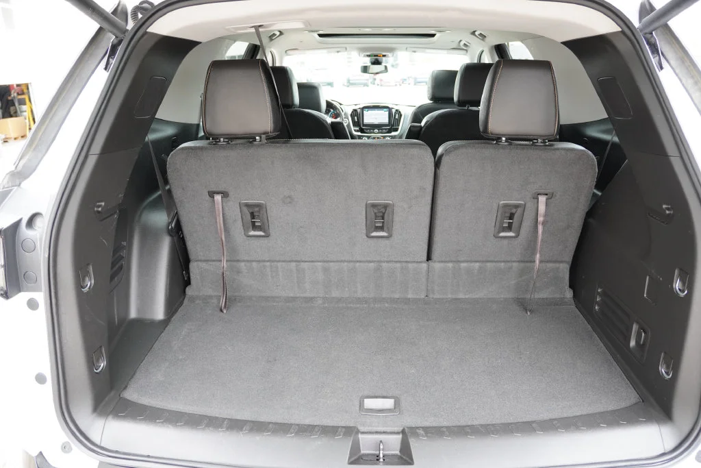 Certified Used 2019 Iridescent Pearl Tricoat Chevrolet Premier image 23