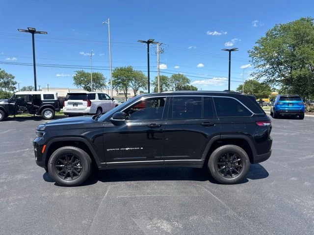 Certified Used 2022 Black Jeep Limited image 2