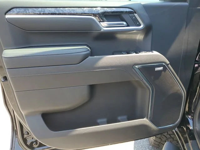 2025 Chevrolet Silverado 1500 RST - Photo 20