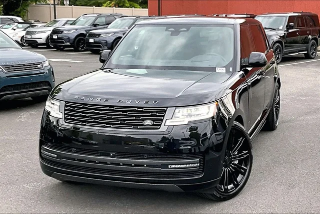 2026 Land Rover Range Rover SE
