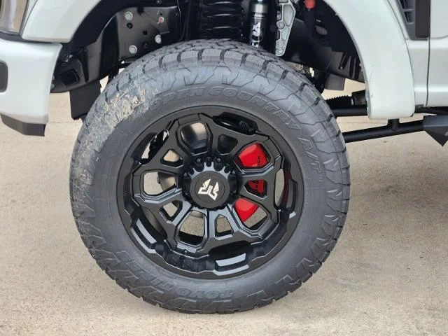 New 2026 Star White Metallic Tri-Coat Ford F-250® Lariat® image 30