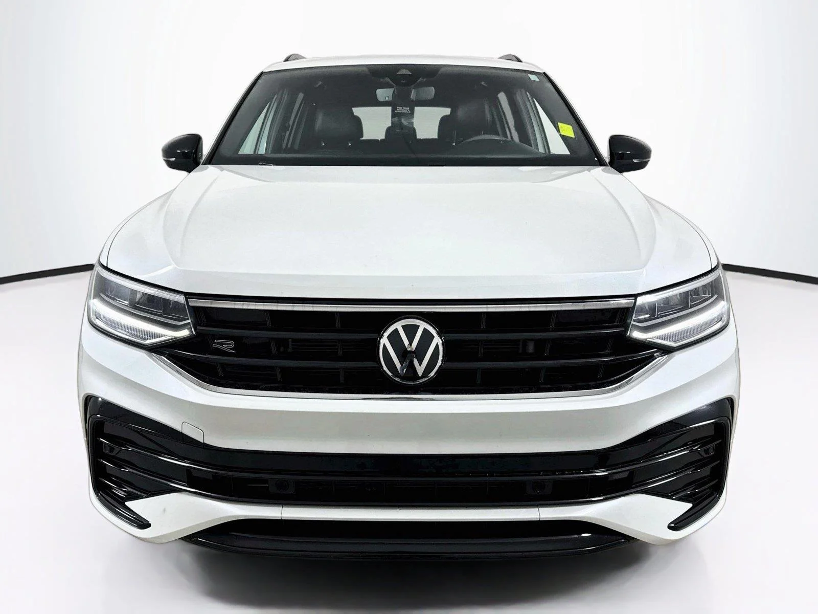 Used 2023 Opal White Pearl Volkswagen SE R-Line Black image 4