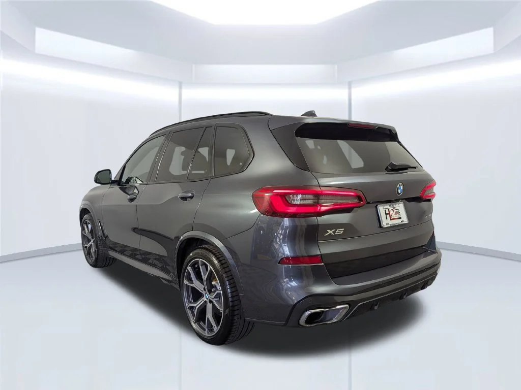 Certified Used 2019 Gray BMW xDrive40i image 23