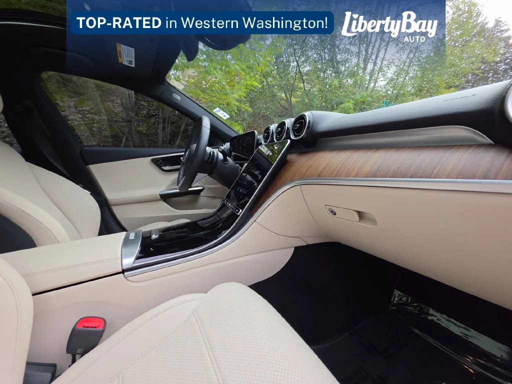 2025 Mercedes-Benz C-Class Sedan C 300 - Photo 17