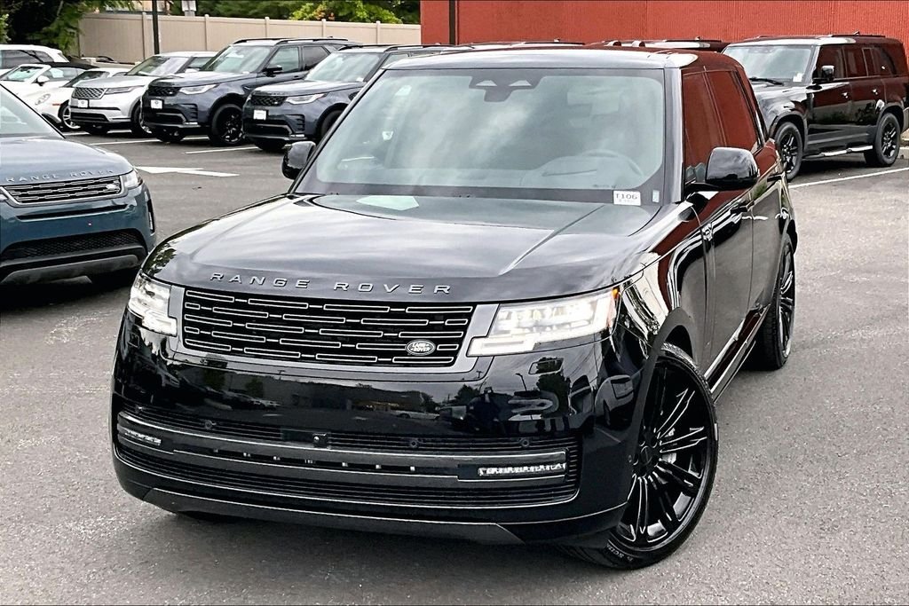 Used 2026 Black Land Rover SE image 1