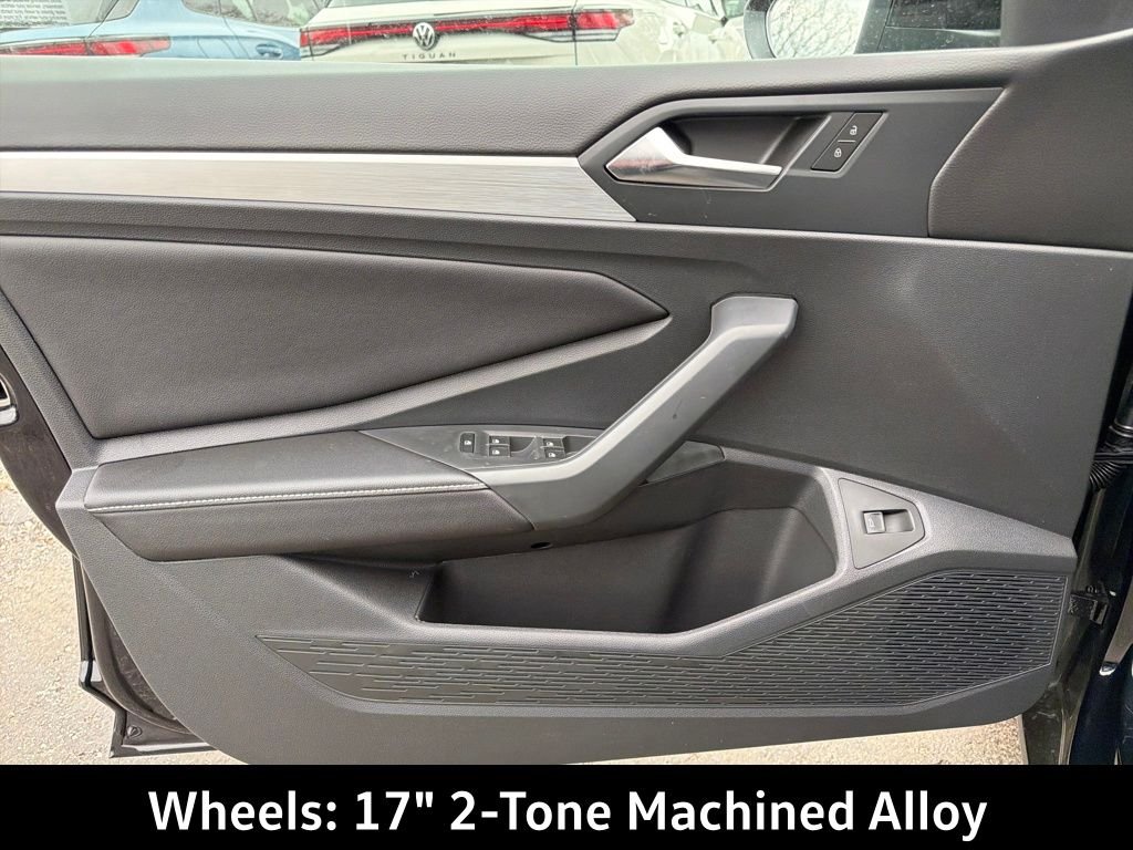 New 2026  Volkswagen 1.5T Sport image 11