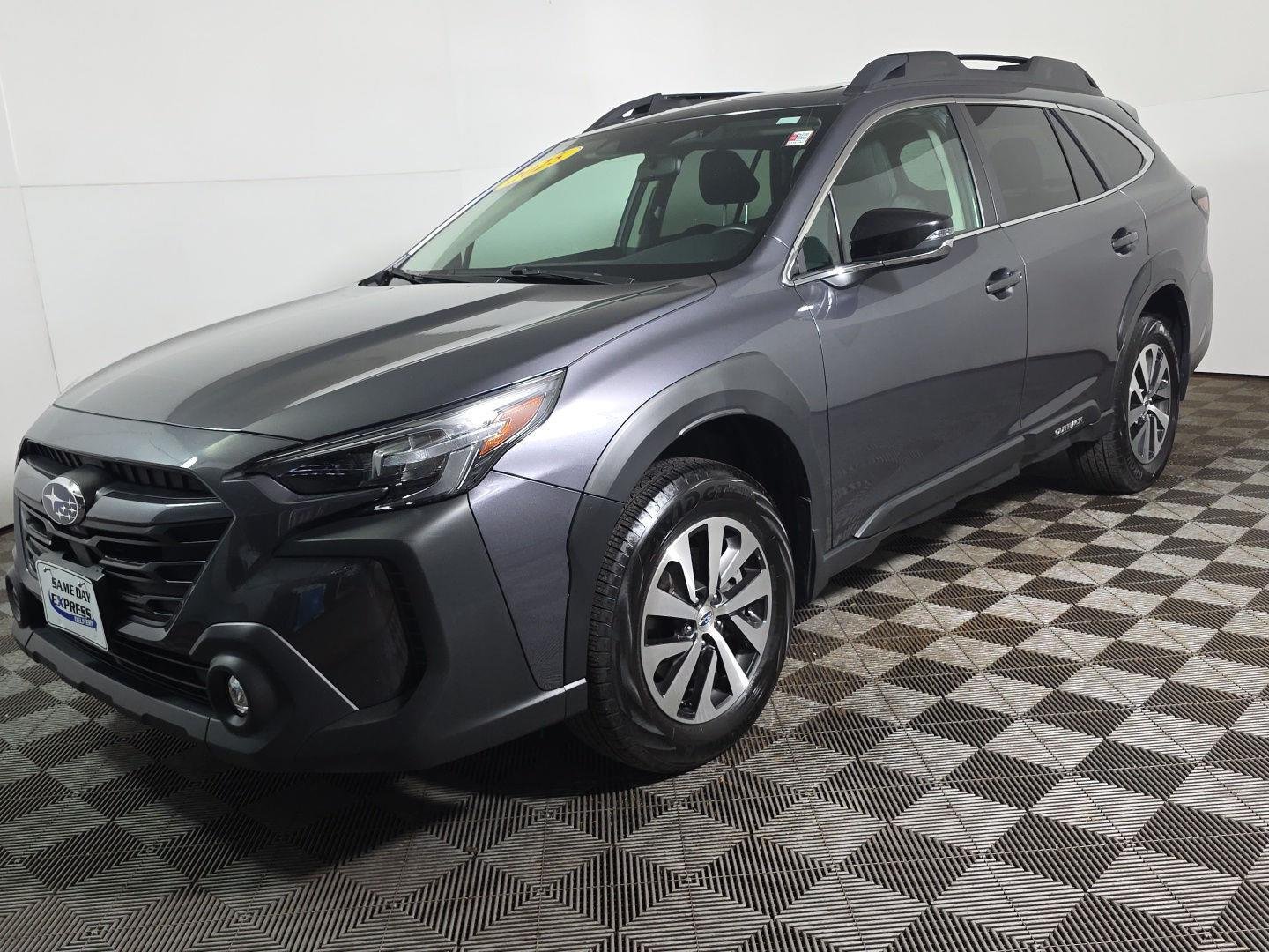 Used 2025 Magnetite Gray Metallic Subaru Premium image 8