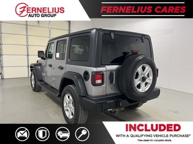 Used 2018 Silver Jeep Unlimited Sport S image 5