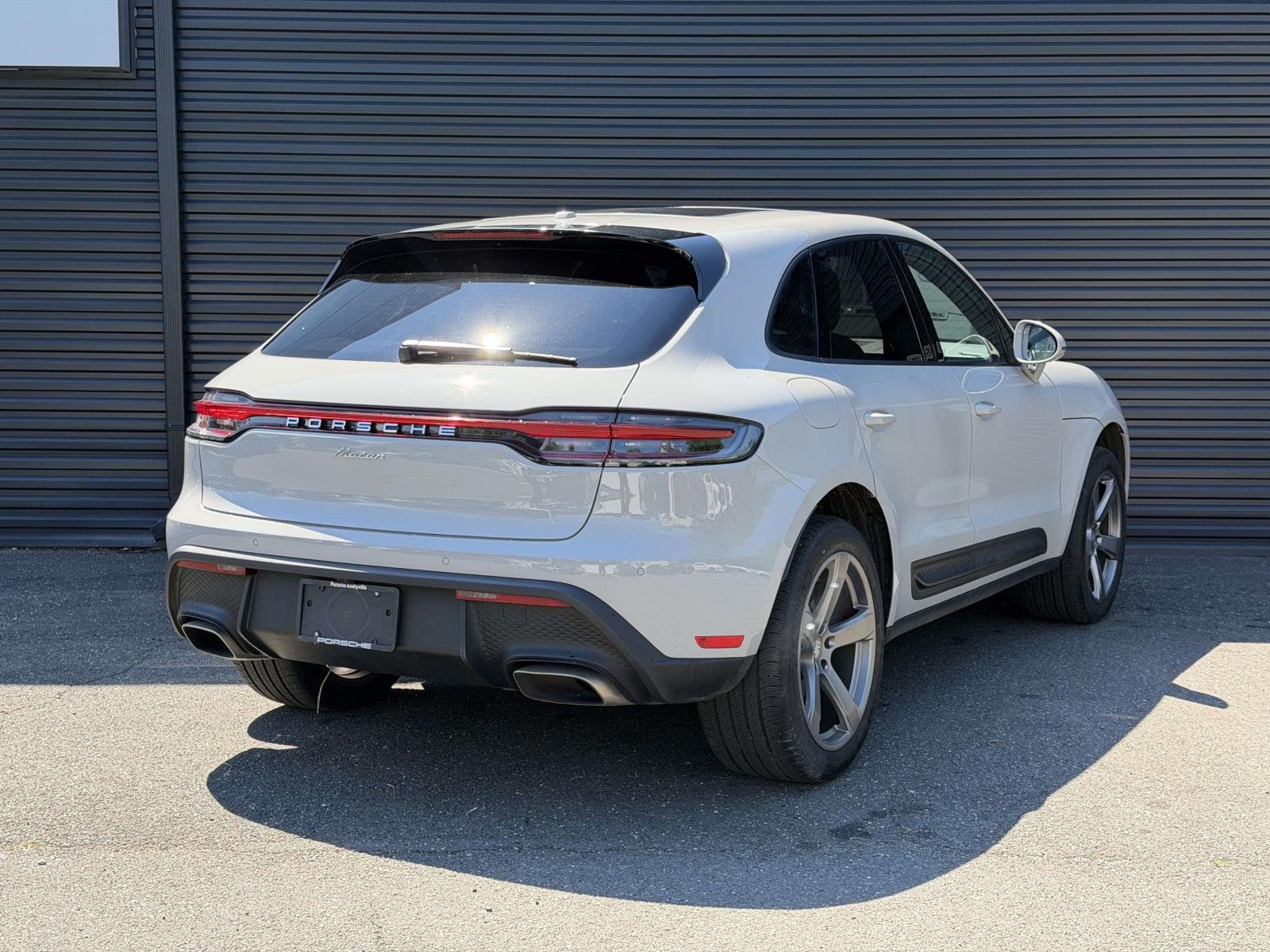 Certified Used 2024  Porsche  image 6