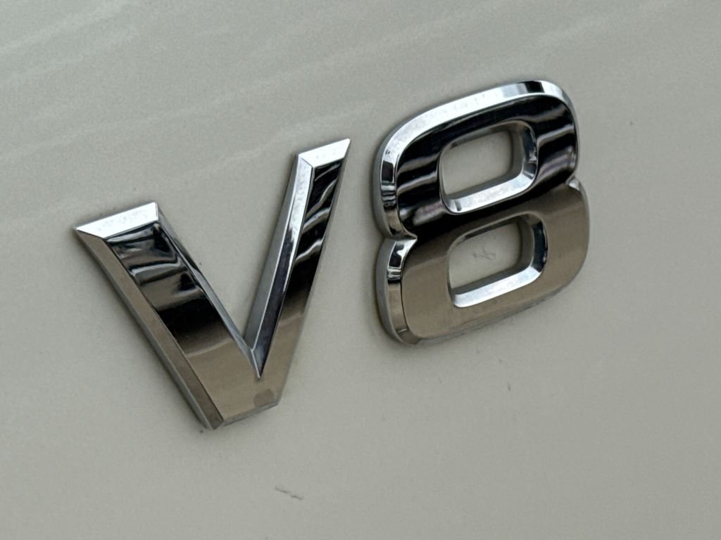 Used 2020 White Nissan Platinum image 6