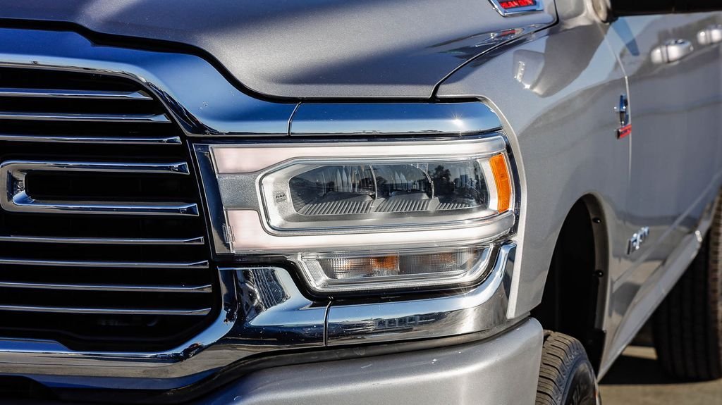 Used 2024 Billet Silver Metallic Ram Laramie image 5