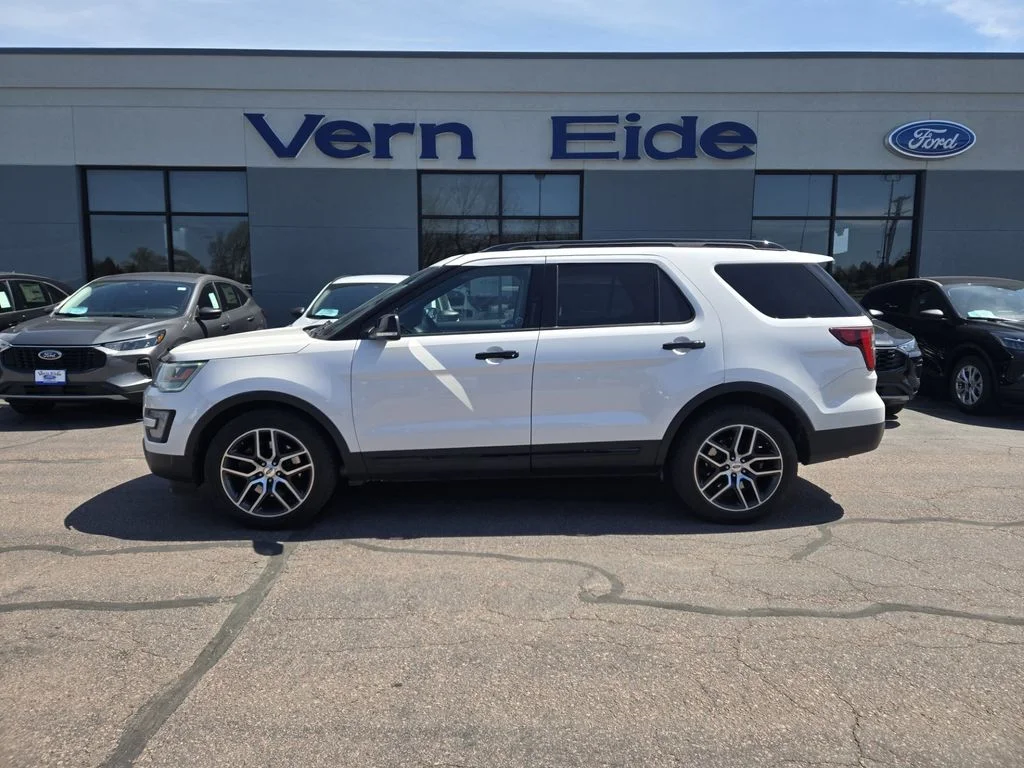 2017 Ford Explorer Sport V6 4WD's photo
