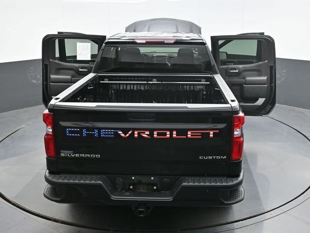 Used 2021 Black Chevrolet Custom image 27