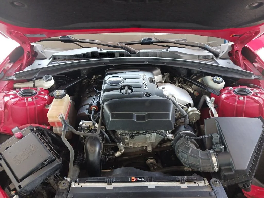 Used 2019 RED HOT Chevrolet 1LT image 14
