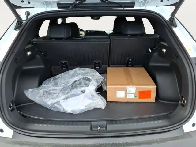 New 2026 Summit White Chevrolet LT image 24