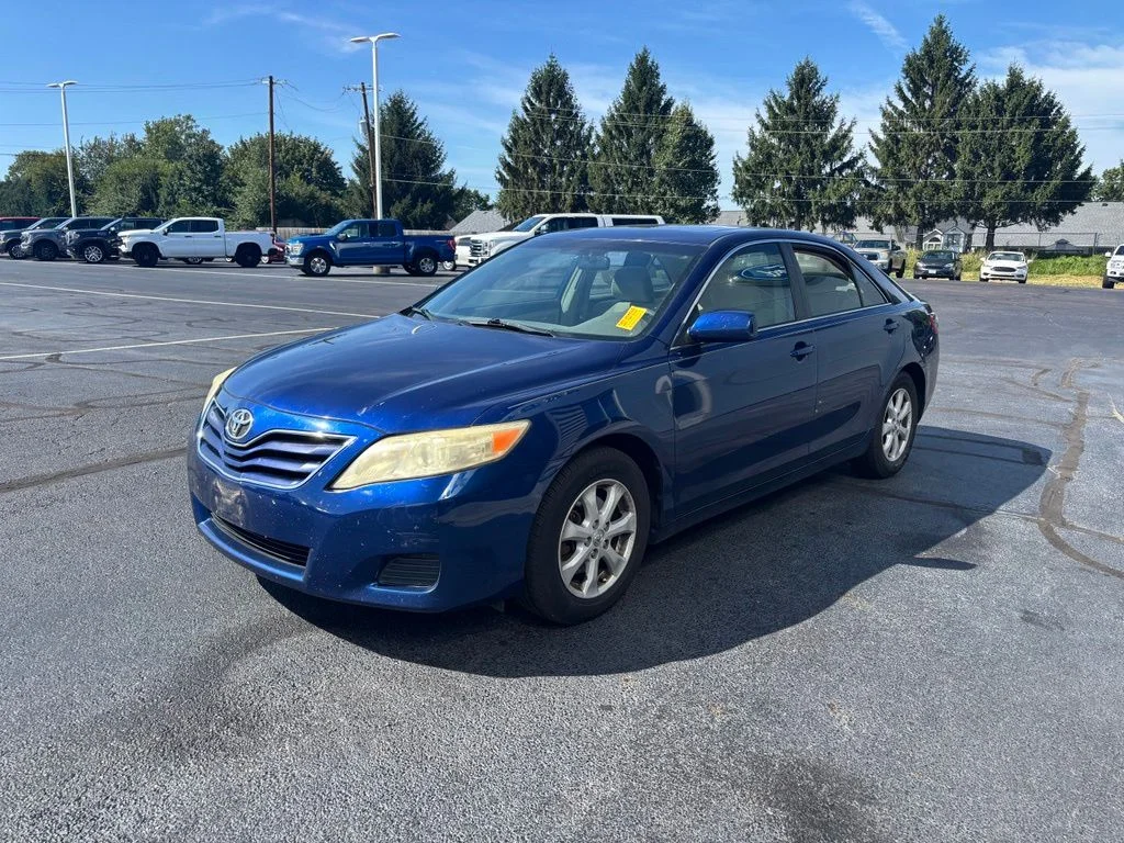 Used 2010 Blue Toyota LE image 2