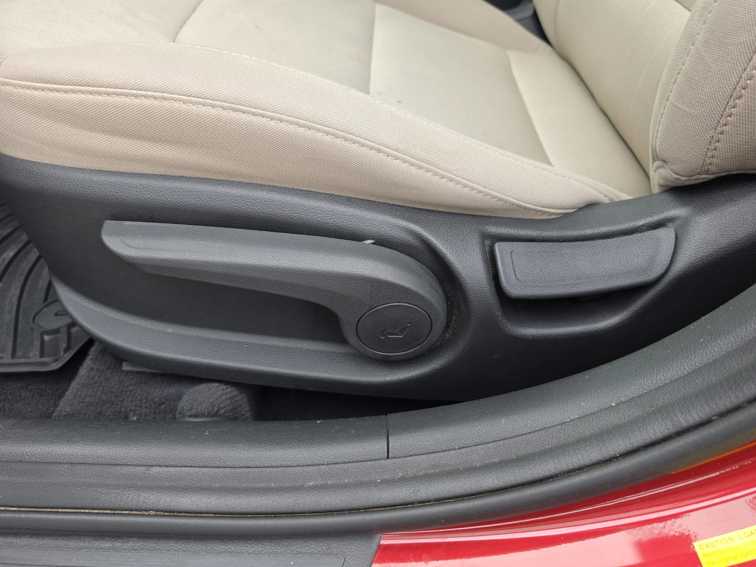 Used 2018 Scarlet Red Hyundai Value Edition image 21