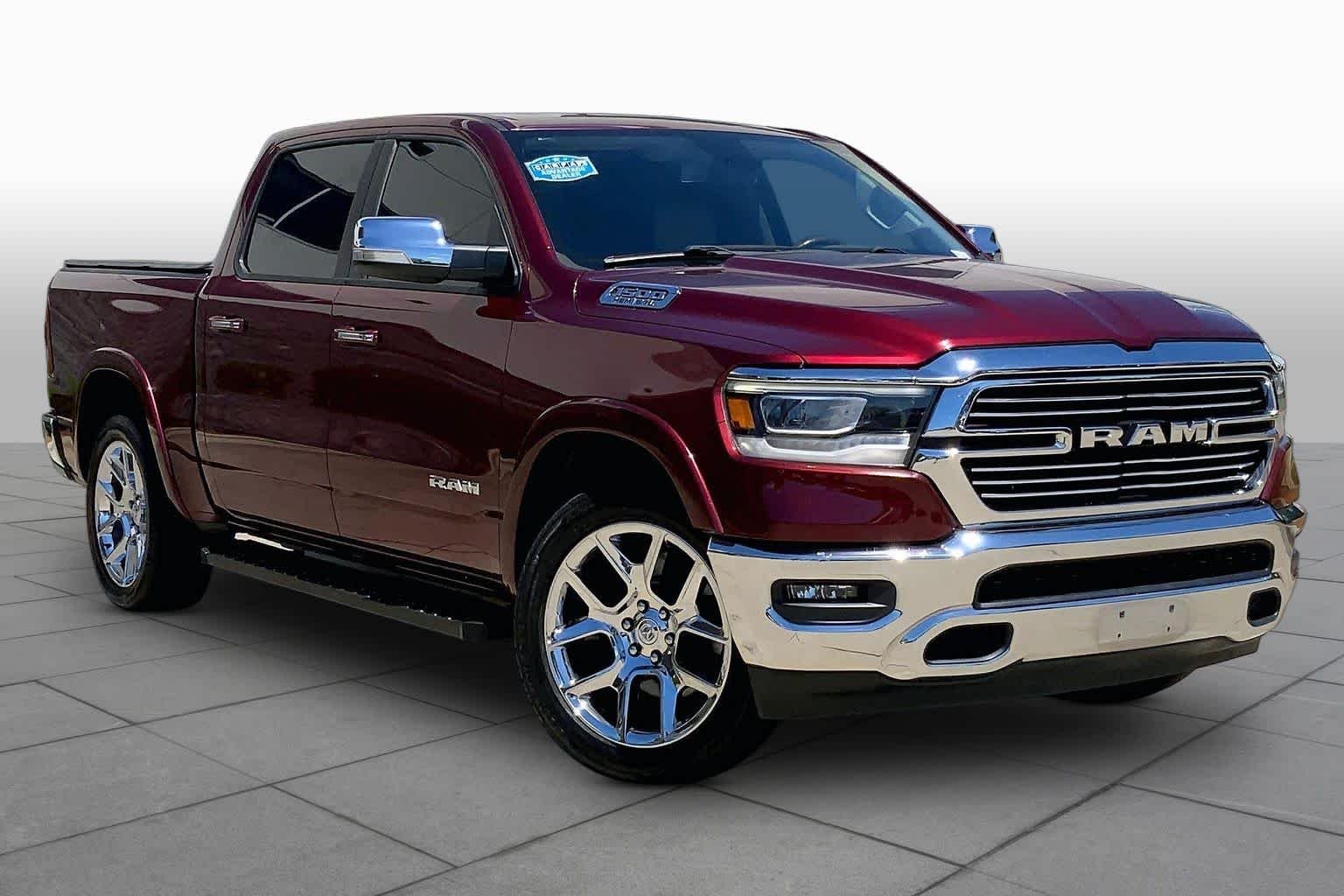 Used 2019 Delmonico Red Pearlcoat Ram Laramie image 3