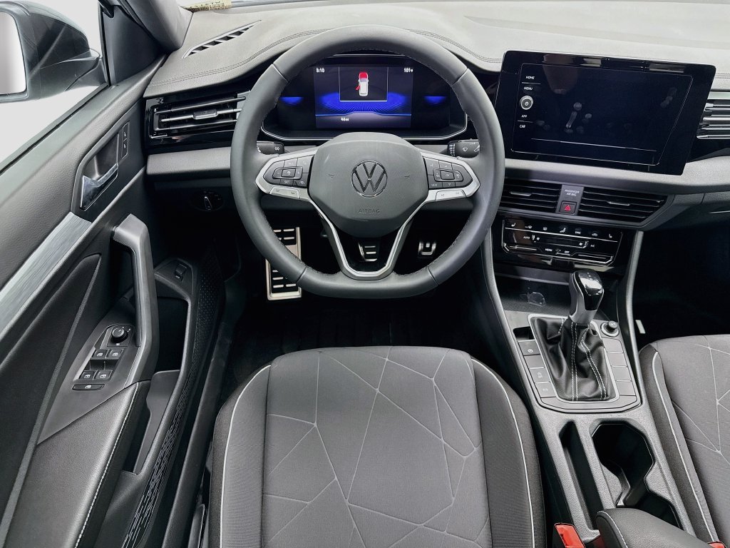 New 2026 White Volkswagen 1.5T Sport image 10