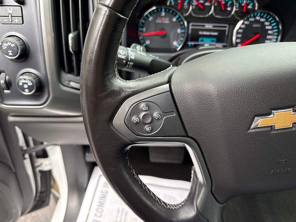 Used 2018 White Chevrolet LT image 26