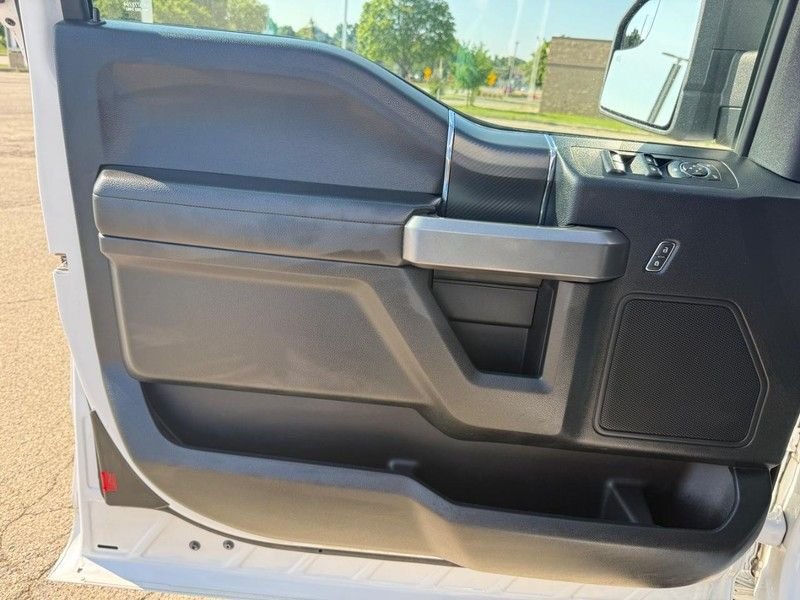 Used 2020 Oxford White Ford XLT image 19
