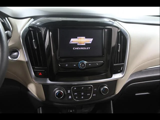 2022 Chevrolet Traverse LS - Photo 9