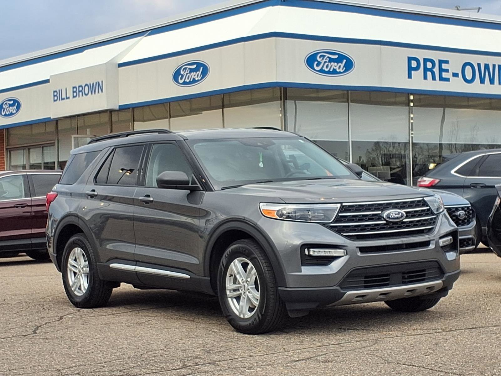 2023 Ford Explorer XLT 4WD's photo