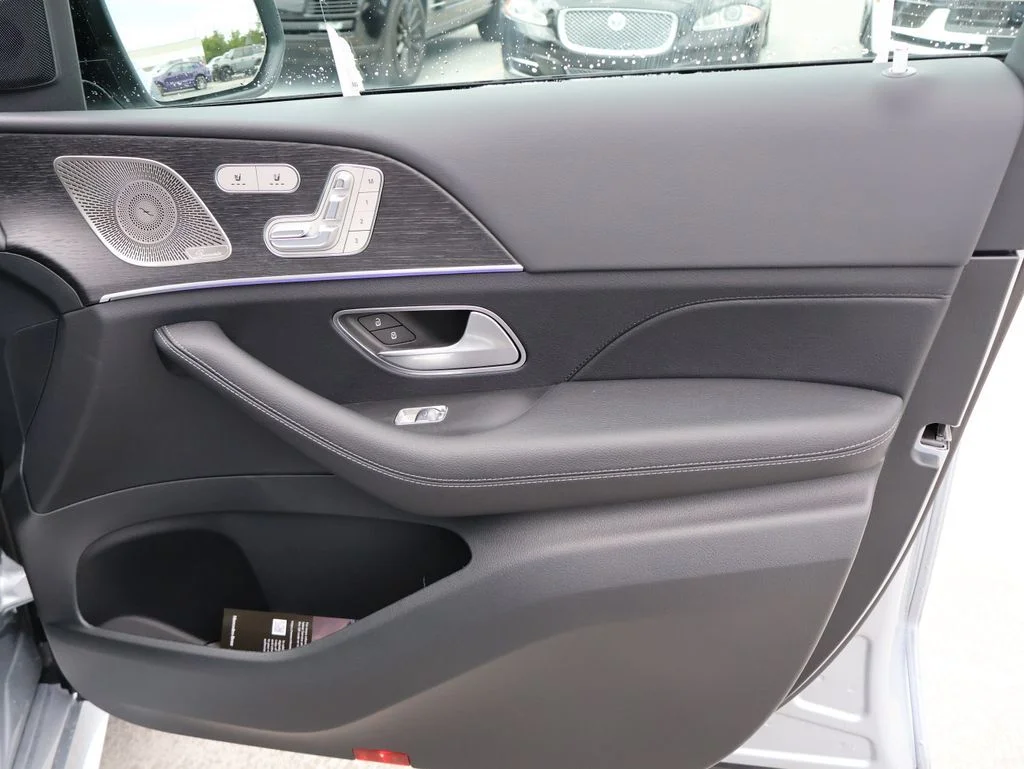 New 2026 Cirrus Silver Metallic Mercedes-Benz GLS 450 image 11