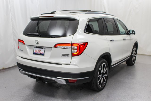 Used 2019 White Honda Touring image 8