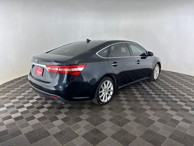 Used 2015 Gray Toyota Limited image 5