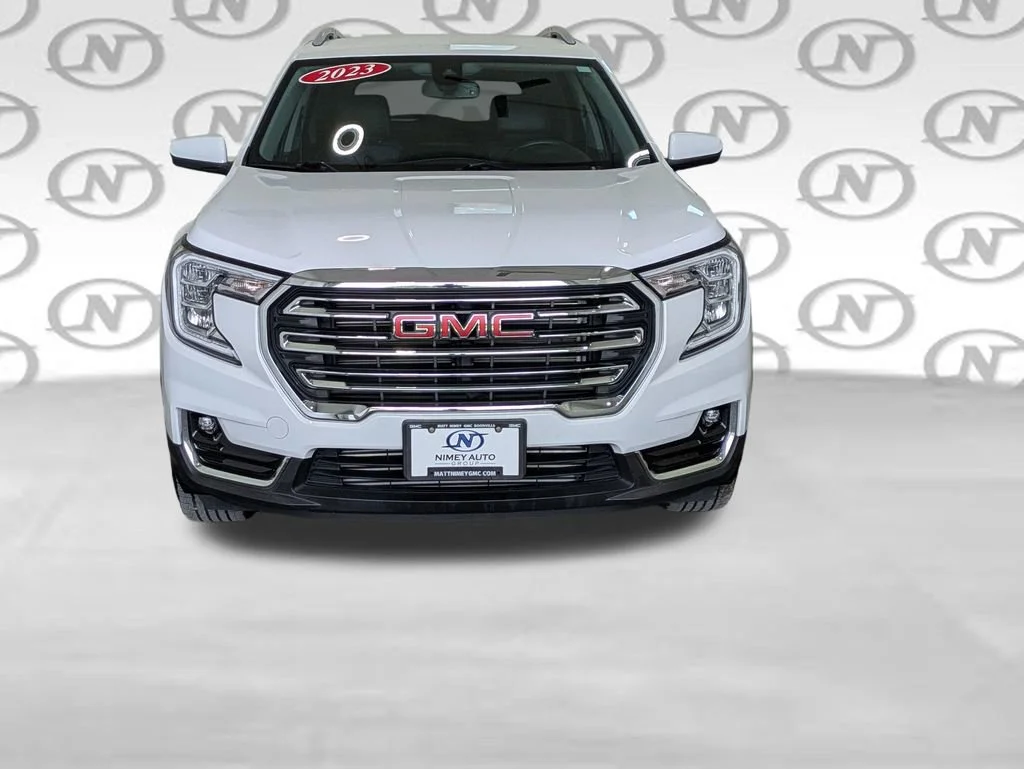 Used 2023 Summit White GMC SLT image 32