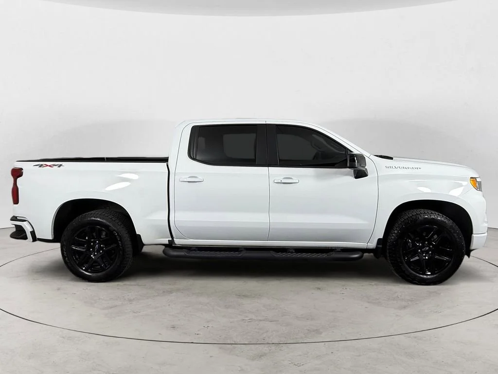 Used 2023 Summit White Chevrolet RST image 6
