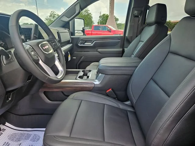 New 2026 Onyx Black GMC SLT image 9
