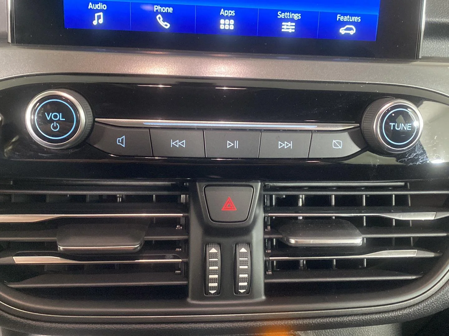 Used 2023 Cinnabar Red Ford Active image 5