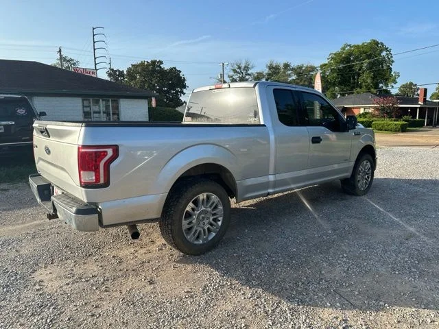 Used 2015 Silver Ford XLT image 12