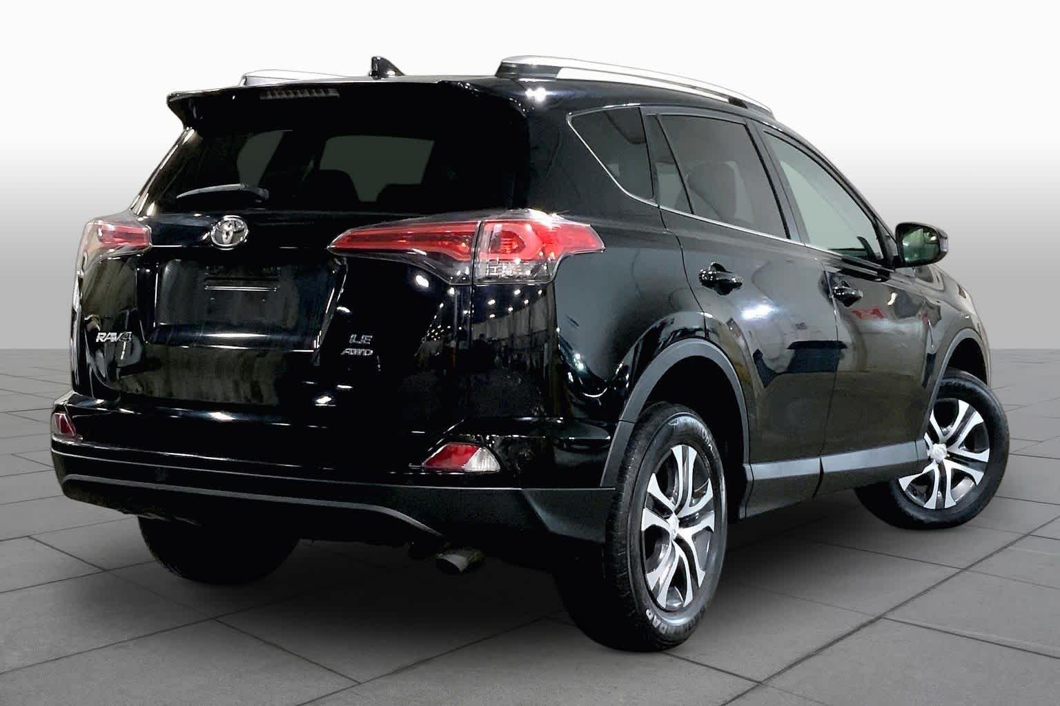 Used 2016 Black Toyota LE image 13