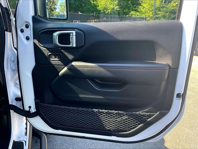 Used 2020 White Jeep Mojave image 19