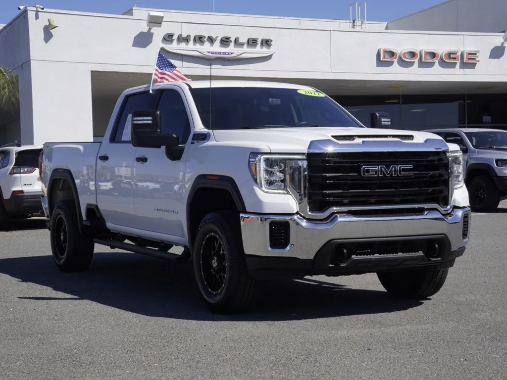 2022 GMC Sierra 4WD Crew Cab Standard Box Pro's photo