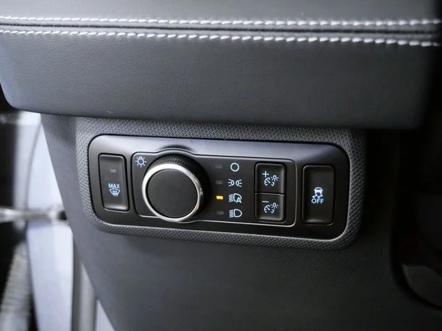 Certified Used 2023 Gray Ford Premium image 24