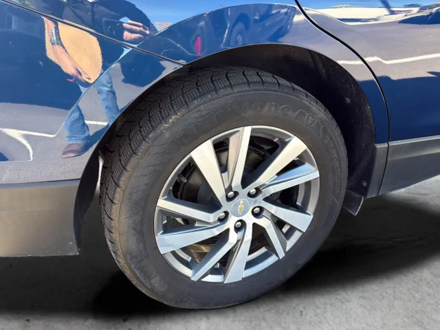 Used 2022 Blue Chevrolet Premier image 28
