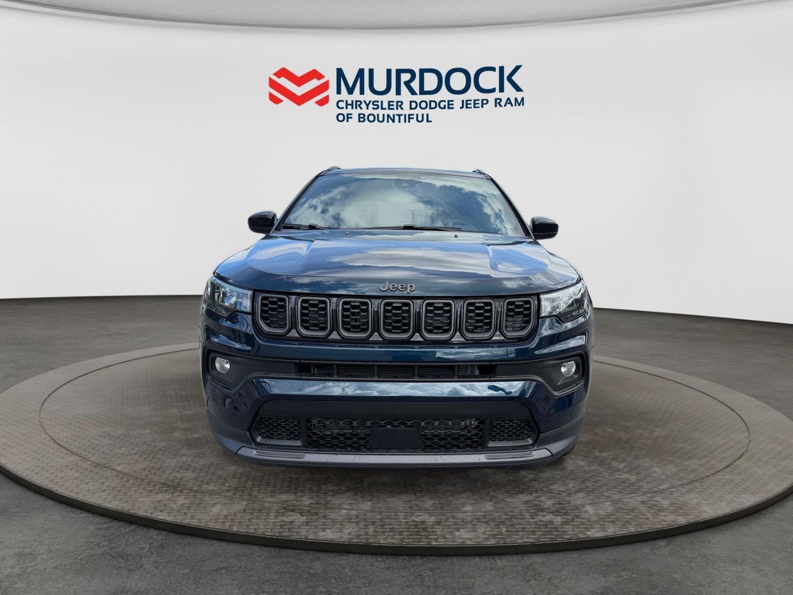 New 2026 Fathom Blue Pearl-Coat Exterior Paint Jeep Latitude Altitude image 8
