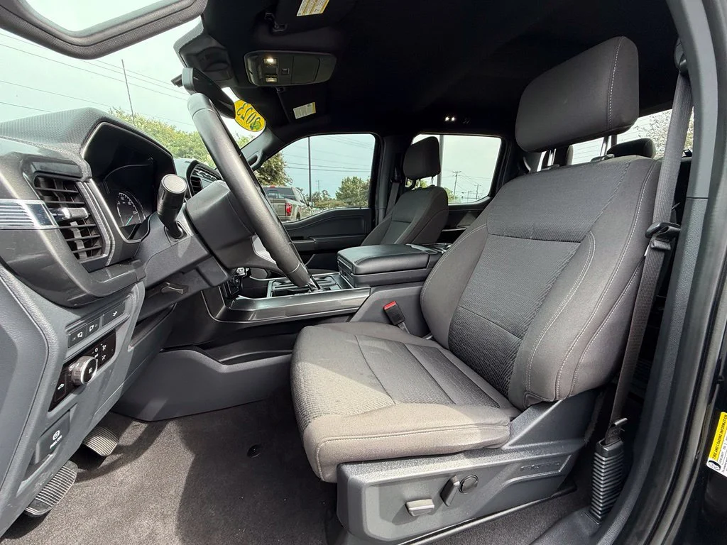 Used 2023 Black Ford XLT image 25